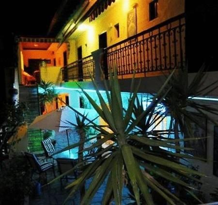 Hotel Petunia เนโอสมาร์มาราส ภายนอก รูปภาพ