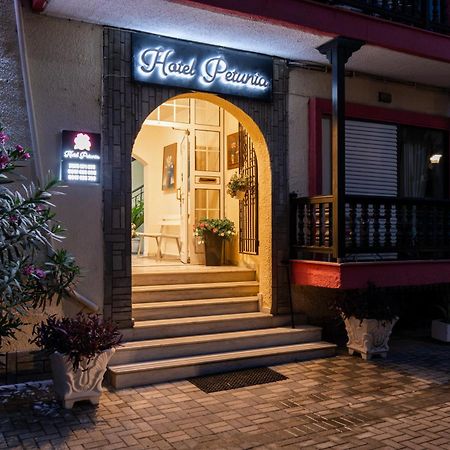 Hotel Petunia เนโอสมาร์มาราส ภายนอก รูปภาพ