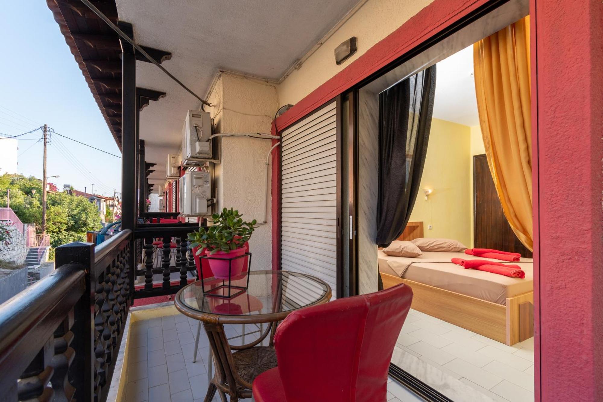 Hotel Petunia เนโอสมาร์มาราส ภายนอก รูปภาพ